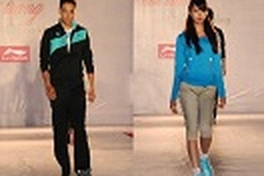 Li Ning giới thiệu BST thời trang Thu 2012