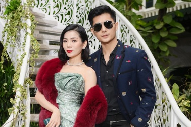 Lệ Quyên tình tứ sánh đôi "bạn trai tin đồn" Lâm Bảo Châu