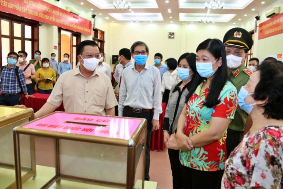 Hà Nội xét nghiệm Covid-19 cho phóng viên đưa tin cuộc bầu cử - 1 Hà Nội xét nghiệm Covid-19 cho phóng viên đưa tin cuộc bầu cử - 1