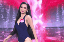 Thí sinh Hoa hậu Việt Nam catwalk lóng ngóng: Giám khảo và cố vấn nói gì?