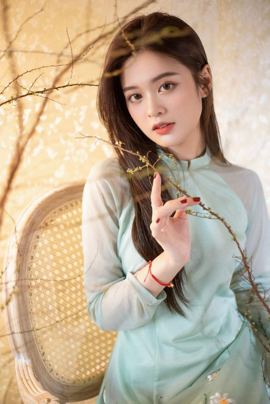 Nữ sinh xinh đẹp nhận làm chị nuôi của trẻ em vùng cao - 6 Nữ sinh xinh đẹp nhận làm chị nuôi của trẻ em vùng cao - 6