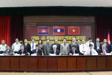 Thành lập mạng lưới trường đại học 3 nước Đông Dương 