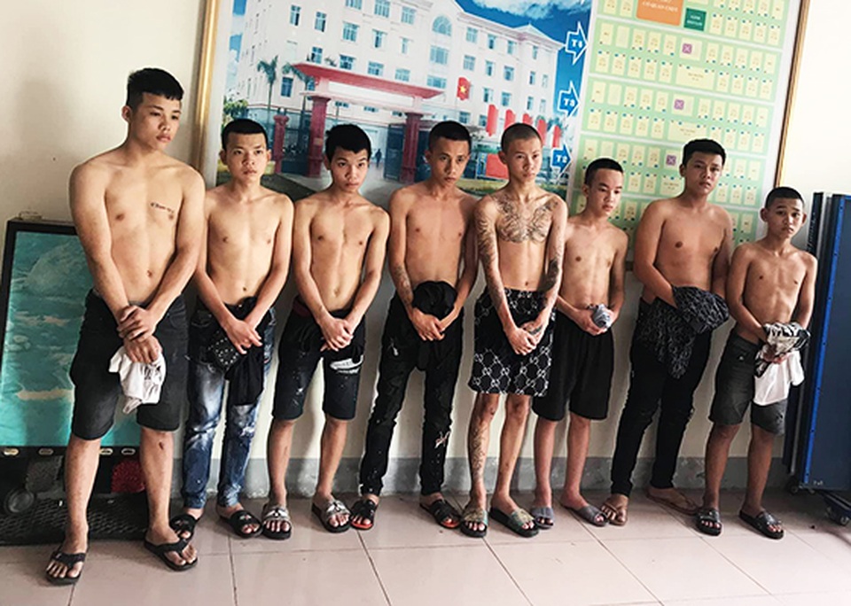 16 tuổi cầm đầu băng cướp gây án hàng loạt khiến dân khiếp sợ - 1 16 tuổi cầm đầu băng cướp gây án hàng loạt khiến dân khiếp sợ - 1