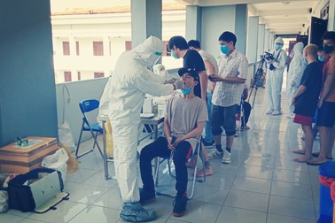 Tỉnh thành cả nước ráo riết lên phương án chống dịch đợt 2