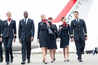 Chuyến bay lặng lẽ lúc mờ sáng của đại gia ngân hàng