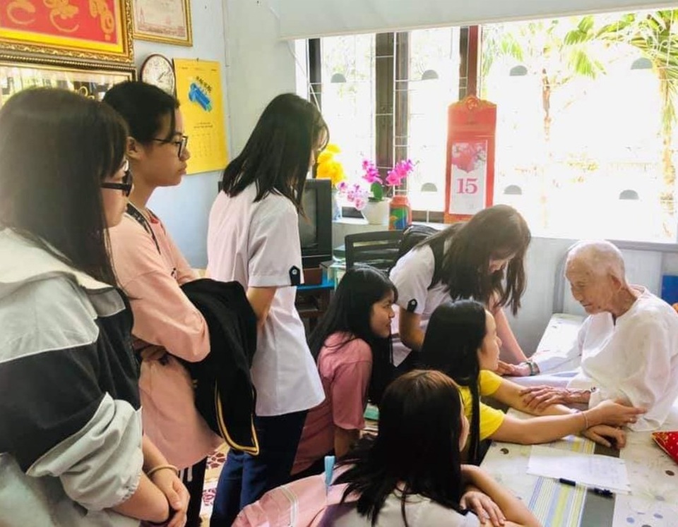 Đưa dịch virus Corona, tăng giá bán khẩu trang vào đề kiểm tra - 1 Đưa dịch virus Corona, tăng giá bán khẩu trang vào đề kiểm tra - 1