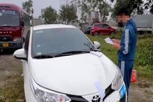 Thầy dạy lái ô tô "dính cồn" chở theo 3 học viên