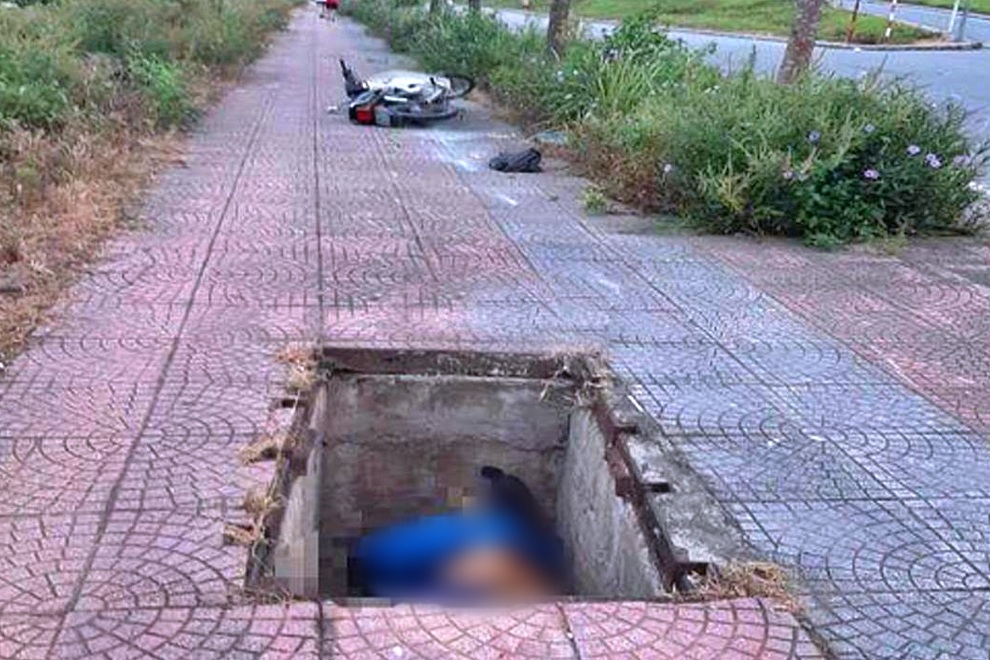 Hà Nội: Người đi xe máy tử vong dưới hố cáp viễn thông không đậy nắp - 1 Hà Nội: Người đi xe máy tử vong dưới hố cáp viễn thông không đậy nắp - 1