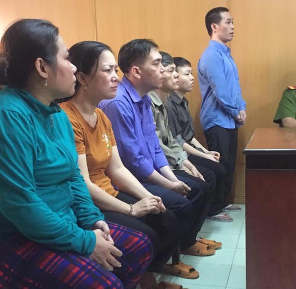 Giúp người nhà trốn tội, cả gia đình phải trả giá - 1 Giúp người nhà trốn tội, cả gia đình phải trả giá - 1