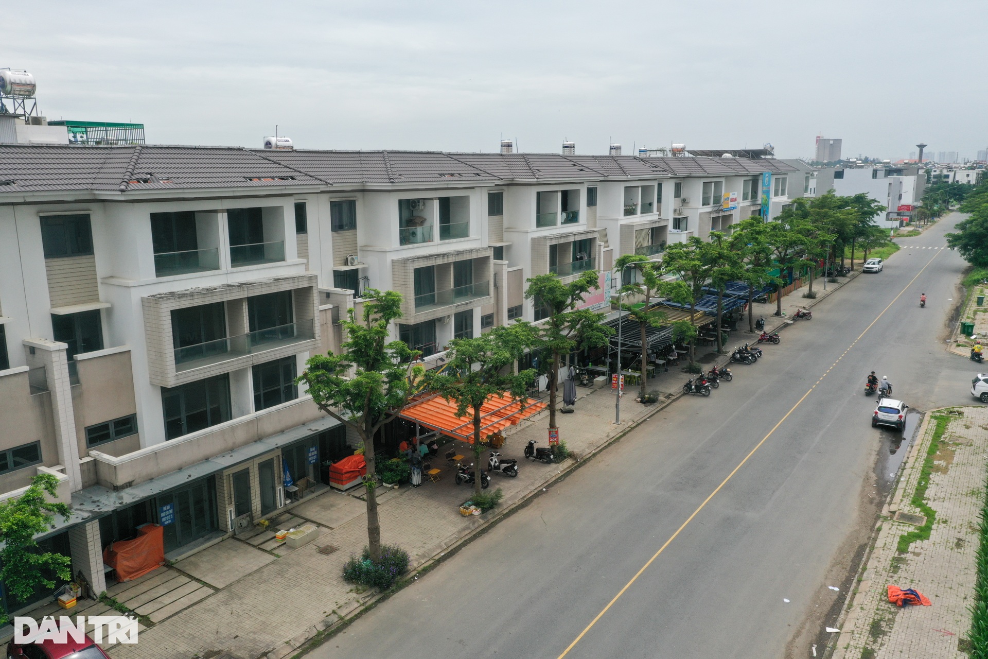 View - Khu đô thị hơn 6.000 tỷ bỏ hoang, vắng bóng người tại TPHCM | Báo Dân trí