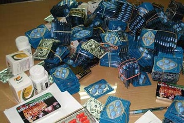 Tự mua thuốc cường dương là vô cùng nguy hiểm!