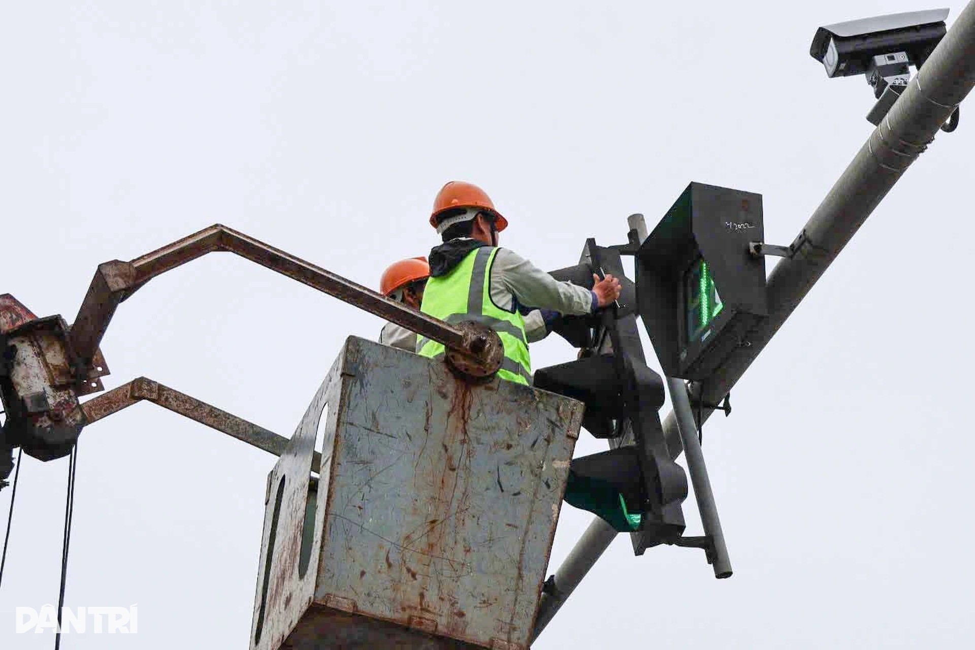 Gần 2.000 camera AI siêu nét được lắp đặt trên nhiều tuyến phố Hà Nội - 10 Gần 2.000 camera AI siêu nét được lắp đặt trên nhiều tuyến phố Hà Nội - 10