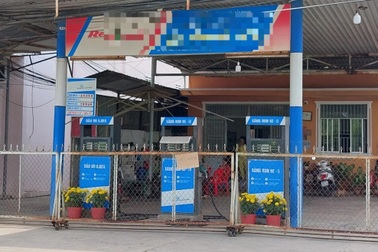 Cửa hàng đóng cửa, treo biển "hết xăng", Sở Công Thương đề nghị làm rõ