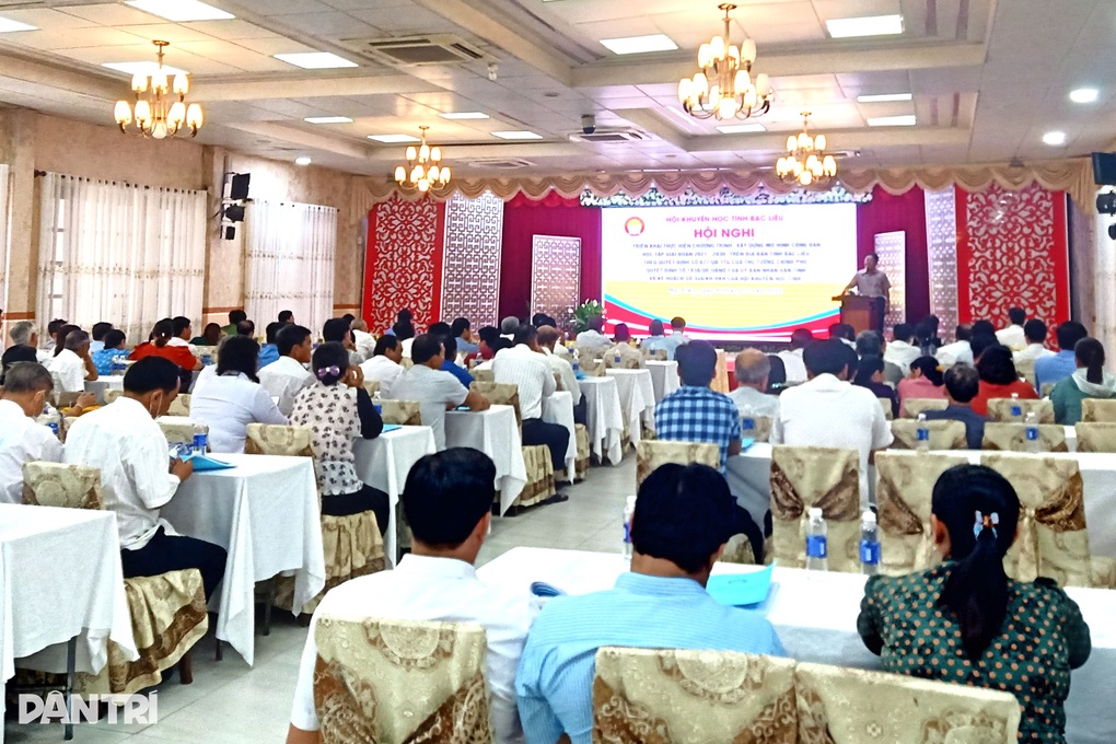 Công dân học tập là thành tố hạt nhân quan trọng của xã hội học tập - 1 Công dân học tập là thành tố hạt nhân quan trọng của xã hội học tập - 1