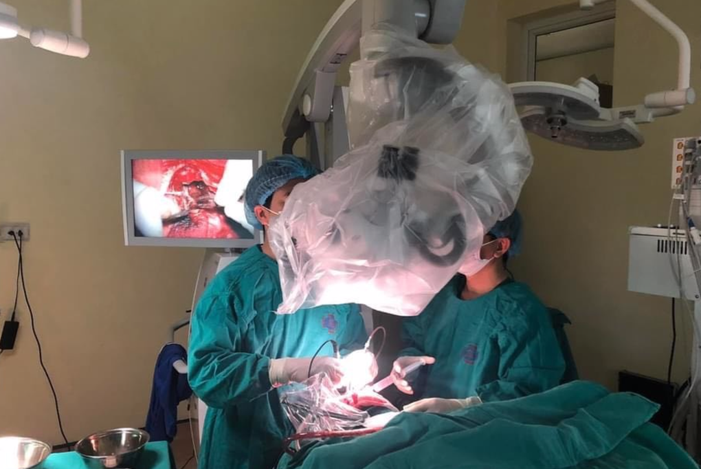 Mời thầy cúng đến trừ tà vì nghĩ người thân co giật do bị ma bắt - 2 Mời thầy cúng đến trừ tà vì nghĩ người thân co giật do bị ma bắt - 2