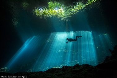 Những hình ảnh tuyệt đẹp về "nghĩa địa dưới nước" của người Maya cổ đại