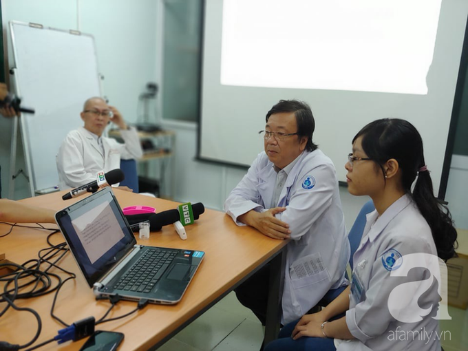 Bé trai 11 tháng tuổi thủng thực quản suýt chết bởi chính món đồ chơi quen thuộc bà mẹ nào cũng dùng để dỗ con - Ảnh 3.