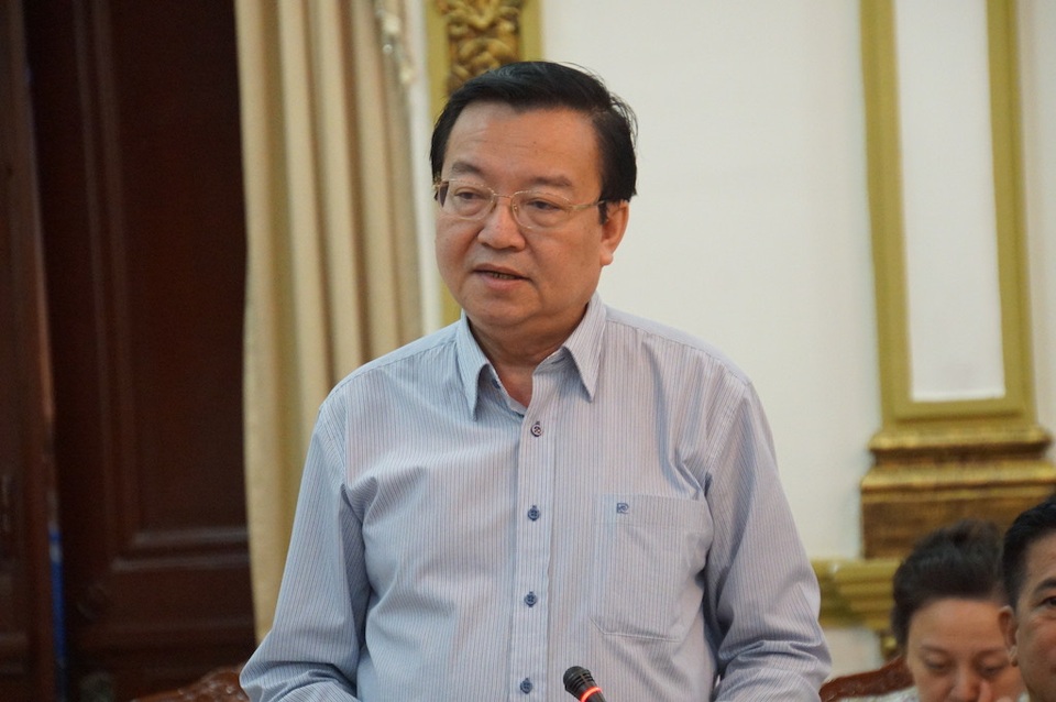 TPHCM: Học sinh đi học lại, mỗi ngày cần cung cấp 3 triệu khẩu trang(?!) - 1 TPHCM: Học sinh đi học lại, mỗi ngày cần cung cấp 3 triệu khẩu trang(?!) - 1