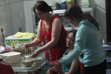 Long An: Vợ nhà báo thú nhận đốt giết chồng