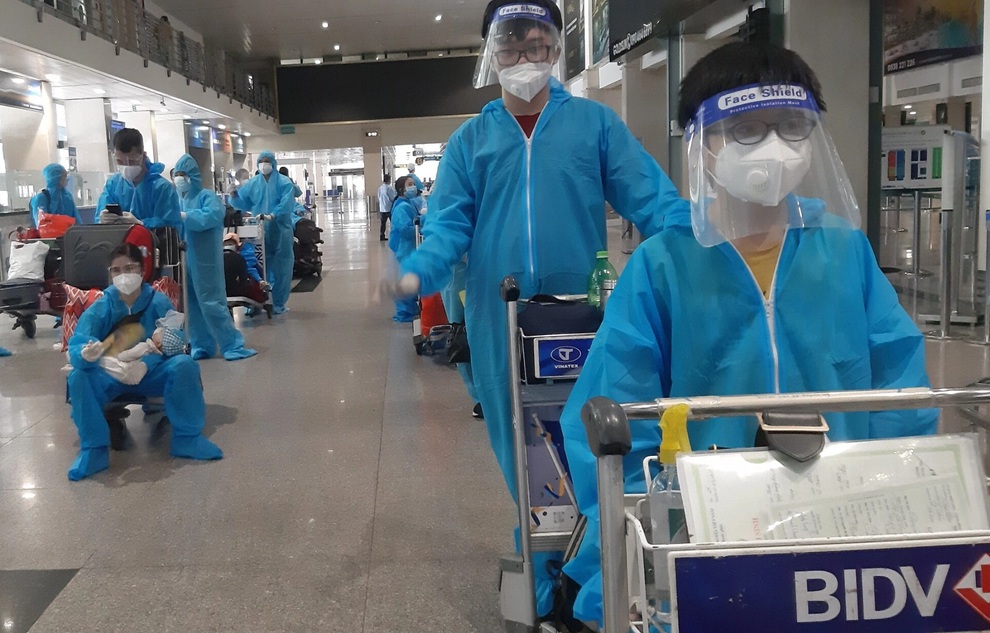 Bắc Giang đón hơn 600 công dân từ vùng dịch phía Nam về quê hương - 1 Bắc Giang đón hơn 600 công dân từ vùng dịch phía Nam về quê hương - 1