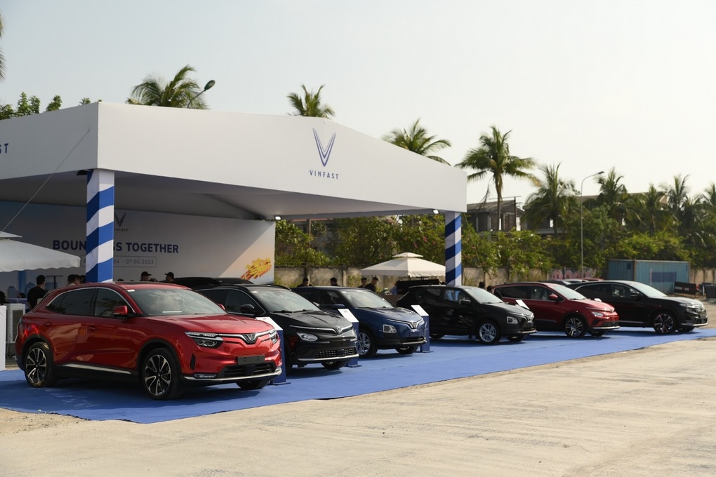 Dàn xe điện hút mọi ánh nhìn tại cuộc thi VinFast IRONMAN 70.3 Việt Nam 2023 - 5