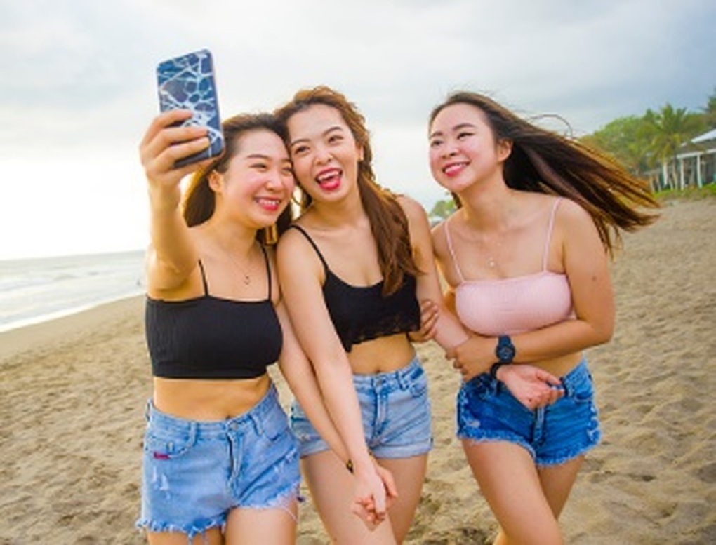Biển Xin chào bằng tiếng Việt tràn ngập Hàn Quốc, khách cũng rất chịu chi - 3 Biển Xin chào bằng tiếng Việt tràn ngập Hàn Quốc, khách cũng rất chịu chi - 3