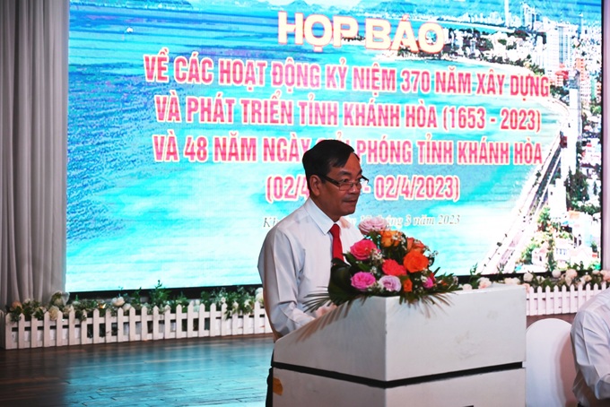  ông Nguyễn Văn Thiện-Giám đốc Sở Văn hóa-Thể thao tỉnh Khánh Hòa phát biểu tại buổi họp báo