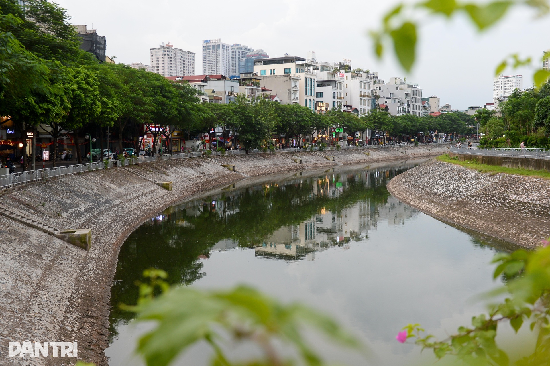 Cảnh tượng đặc biệt sau mấy chục năm mới xuất hiện trên sông Tô Lịch - 6