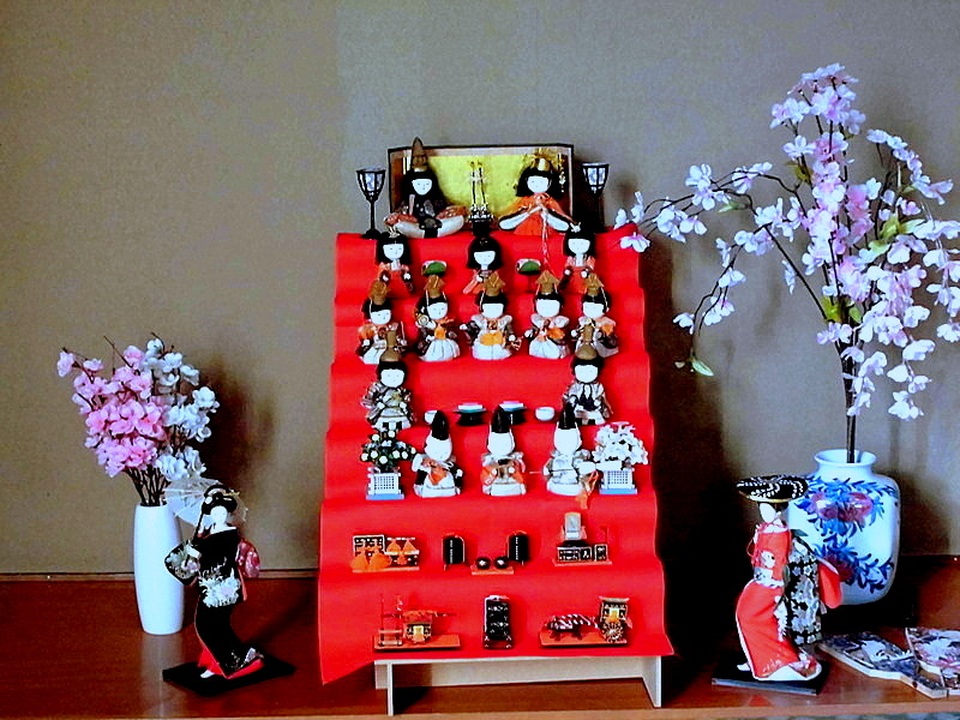 Vì sao người Nhật thường trưng bày hoa đào trong lễ hội Hina Matsuri? - 2 Vì sao người Nhật thường trưng bày hoa đào trong lễ hội Hina Matsuri? - 2