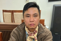 Khởi tố tài xế tông 5 người đang ngồi sưởi ấm ở Quảng Ninh