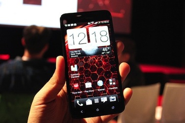 Smartphone màn hình Full HD đầu tiên của HTC