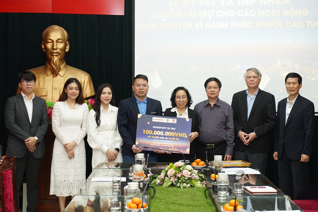 KingSport phối hợp thực hiện chương trình Mắt sáng cho người cao tuổi năm 2023 - 4 KingSport phối hợp thực hiện chương trình Mắt sáng cho người cao tuổi năm 2023 - 4