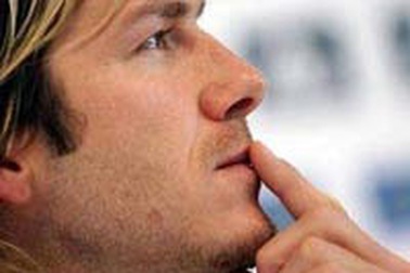 Beckham “bó tay” với bài tập toán của con