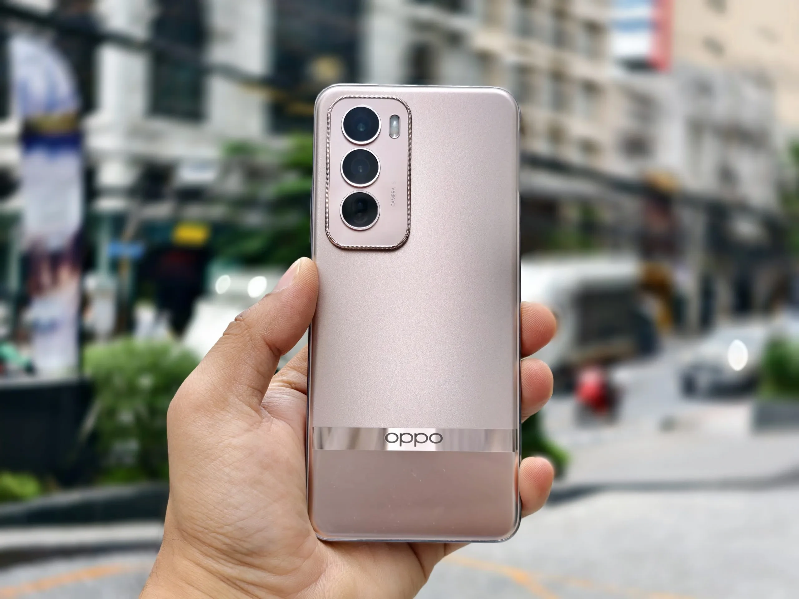 iPhone 16 và loạt điện thoại cao cấp đang giảm giá dịp cận Tết Ất Tỵ - 7 iPhone 16 và loạt điện thoại cao cấp đang giảm giá dịp cận Tết Ất Tỵ - 7