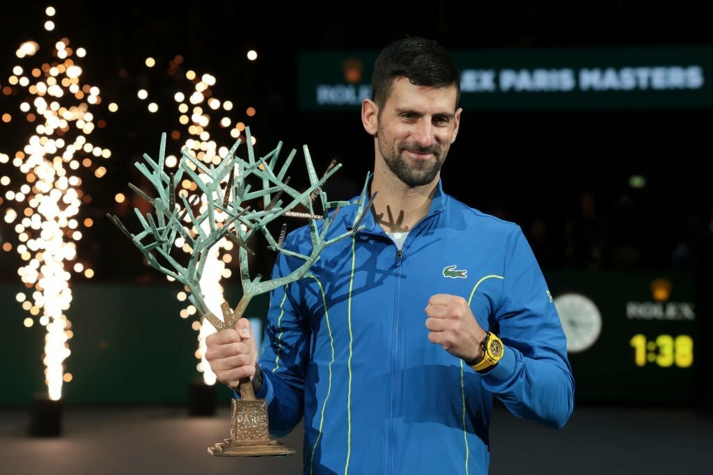 Dimitrov menangis selepas kekalahan, Djokovic pergi untuk menghiburkan lawannya - 1 Dimitrov bật khóc vì thất bại, Djokovic tiến tới an ủi đối thủ - 1