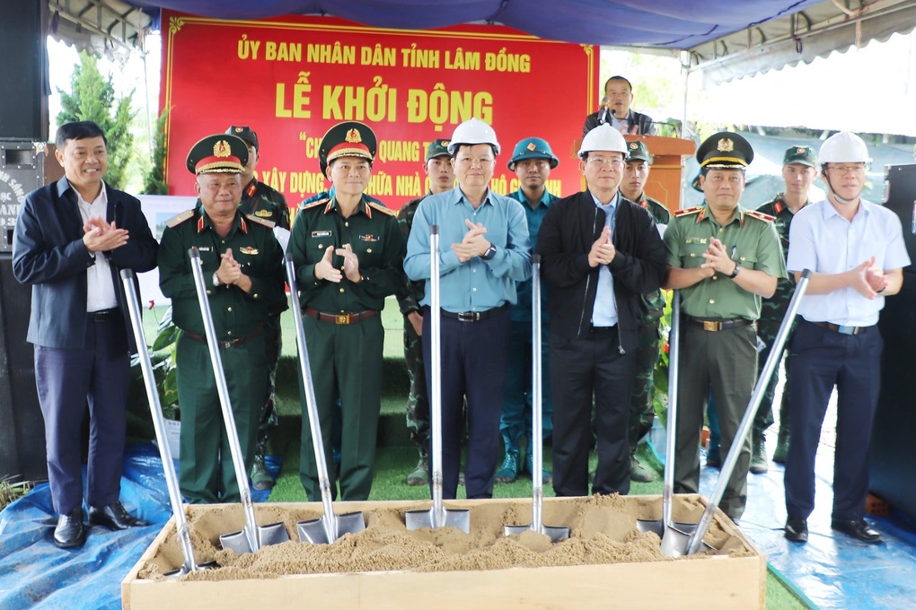 Phó Thủ tướng yêu cầu Lâm Đồng hỗ trợ người dân khôi phục sản xuất - 2 Phó Thủ tướng yêu cầu Lâm Đồng hỗ trợ người dân khôi phục sản xuất - 2