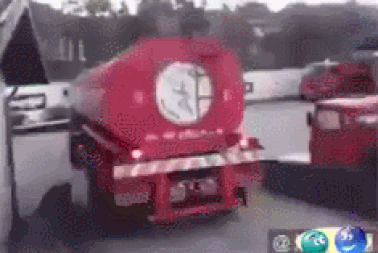 Những màn điều khiển xe tải tài tình