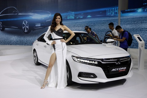 Tiếp tục được nhập khẩu từ Thái Lan, Honda Accord mới có giá từ 1,319 tỉ đồng