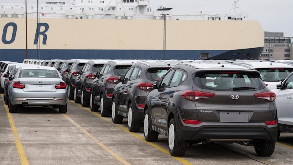 Xe Hyundai bị dồn ứ tại cảng do thị trường Mỹ đóng băng - 2 Xe Hyundai bị dồn ứ tại cảng do thị trường Mỹ đóng băng - 2