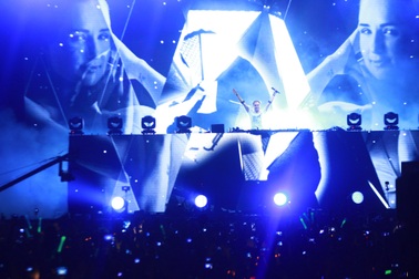 Giới trẻ Hà Thành bùng nổ cùng DJ hàng đầu thế giới