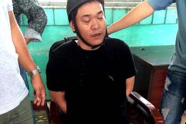 Ngụy trang ma túy đá trong thùng mắm tôm 2 đáy vẫn không thoát