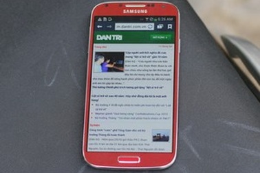 Cận cảnh Galaxy S4 “siêu tốc” tại Việt Nam