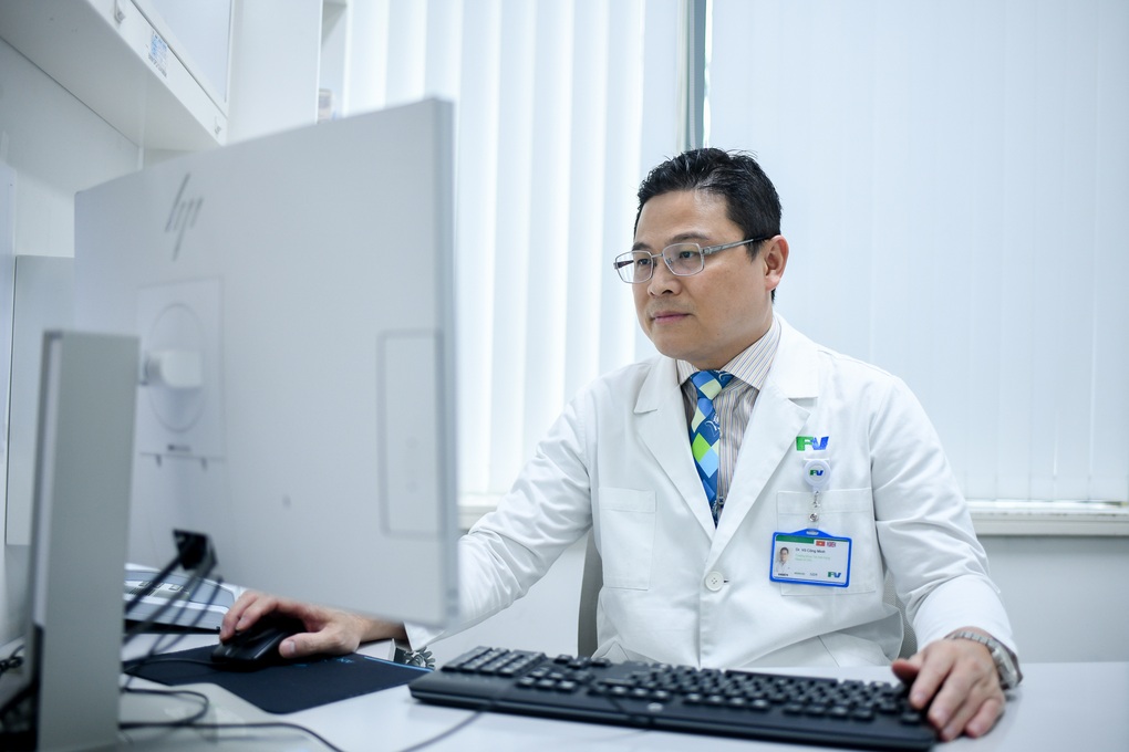 TS.BS. Võ Công Minh - Bệnh viện FV: Trọn tâm huyết giúp người bệnh ít đau, mau lành - 3 TS.BS. Võ Công Minh - Bệnh viện FV: Trọn tâm huyết giúp người bệnh ít đau, mau lành - 3