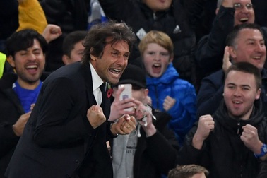 Nhìn lại chiến thắng đưa Chelsea lên ngôi đầu bảng