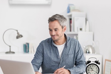 Chống dịch Covid-19: Làm việc tại nhà, an toàn sức khỏe