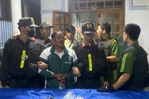 Người đàn ông cầm súng bắn cán bộ công an bị thương