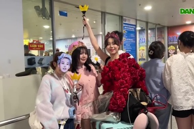 G‑Dragon đến Hà Nội, fan vui như mở hội tại sân bay Nội Bài