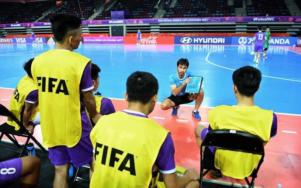 HLV Phạm Minh Giang: Thế giới không còn xem thường futsal Việt Nam - 4 HLV Phạm Minh Giang: Thế giới không còn xem thường futsal Việt Nam - 4