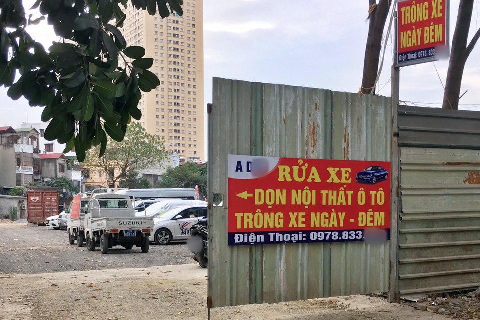 Sau vụ ô tô bị đập phá, nhiều tài xế vội gửi xe vào bãi lậu - 1 Sau vụ ô tô bị đập phá, nhiều tài xế vội gửi xe vào bãi lậu - 1