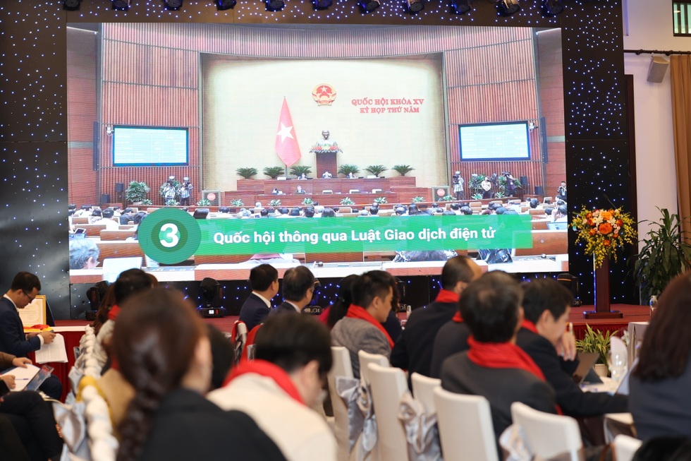 Chủ tịch Hội nhà báo Việt Nam: Công nghệ thúc đẩy báo chí phát triển - 10 Chủ tịch Hội nhà báo Việt Nam: Công nghệ thúc đẩy báo chí phát triển - 10